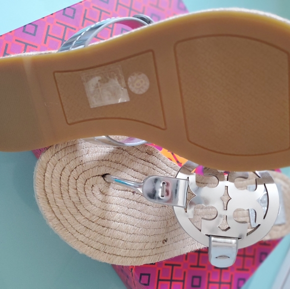 NIB Tory Burch Miller Espadrill - Picture 5 of 6